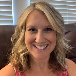 Meet your Posher, Alison